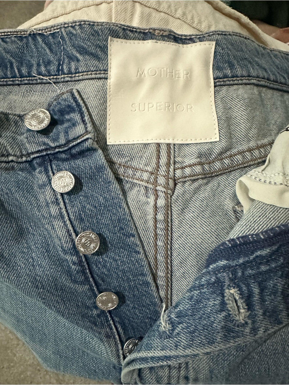 NWOT MOTHER The Pipe Dream Button Sneak Jeans Size 27 Leap at the Chance wash - Picture 7 of 8